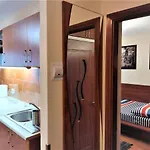アパート Apartament Bella